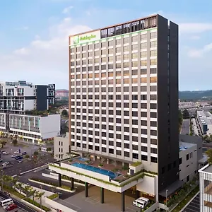 - Airport Hotel